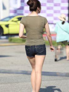 街拍白丝袜,白丝袜演绎独特魅力