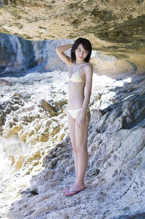 日本美少女19岁视频,19岁日本美少女的青春影像集